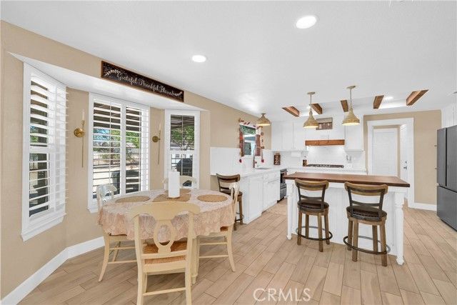 15908 Acoma Road, Apple Valley, CA 92307