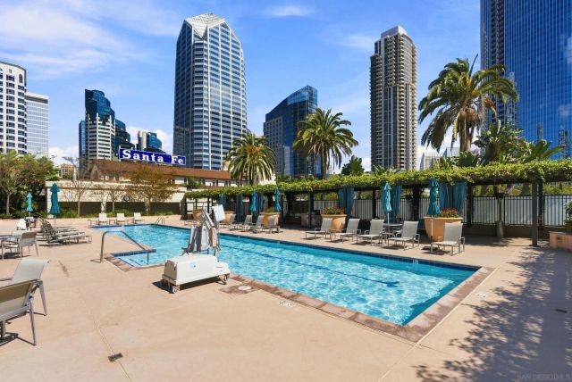1159 Pacific Hwy 106, San Diego, CA 92101