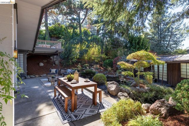 81 Elysian Fields DR, Oakland, CA 94605