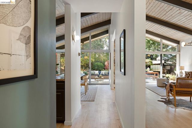 81 Elysian Fields DR, Oakland, CA 94605