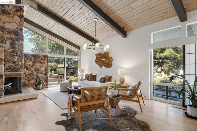 81 Elysian Fields DR, Oakland, CA 94605