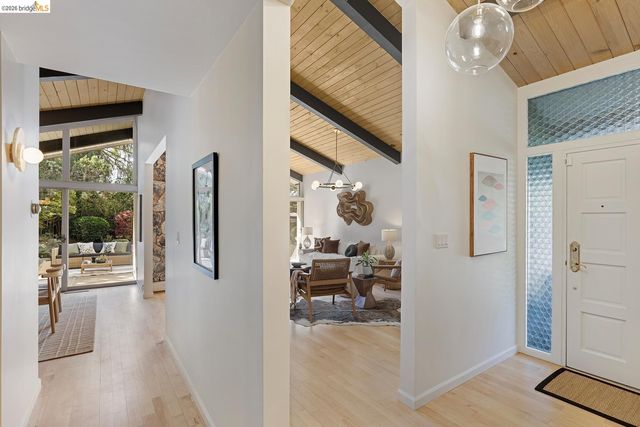 81 Elysian Fields DR, Oakland, CA 94605