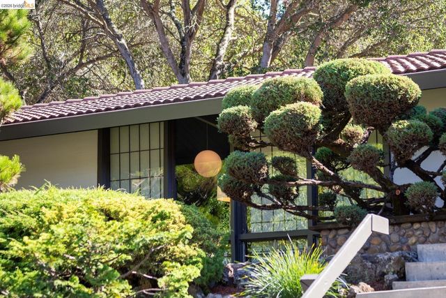 81 Elysian Fields DR, Oakland, CA 94605