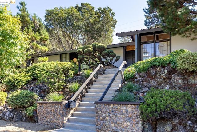 81 Elysian Fields DR, Oakland, CA 94605