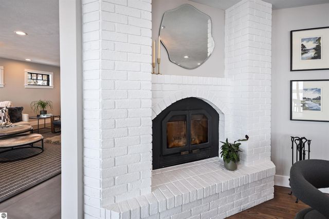 5568 Lakeview Drive, Interlochen, MI 49643