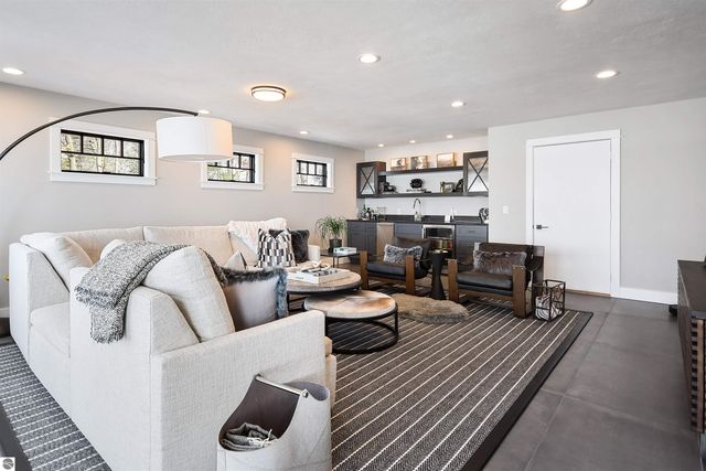 5568 Lakeview Drive, Interlochen, MI 49643