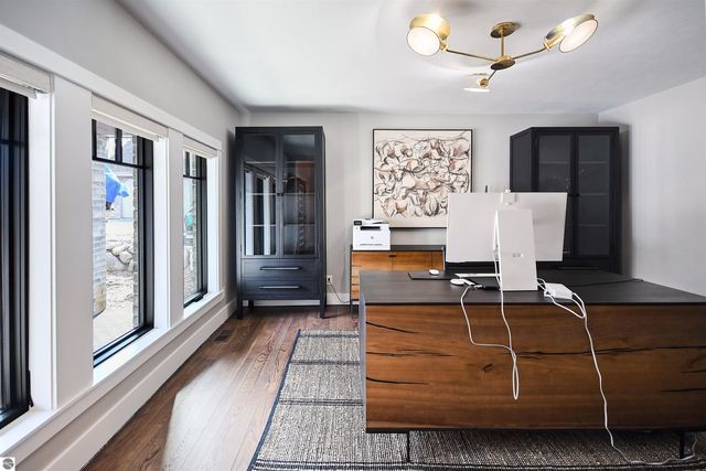 5568 Lakeview Drive, Interlochen, MI 49643