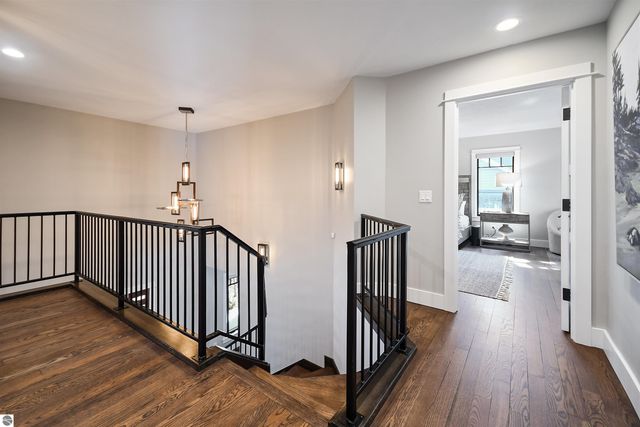 5568 Lakeview Drive, Interlochen, MI 49643