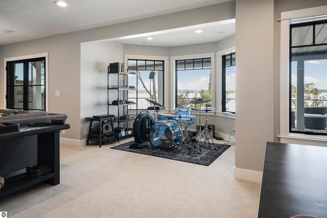 5568 Lakeview Drive, Interlochen, MI 49643