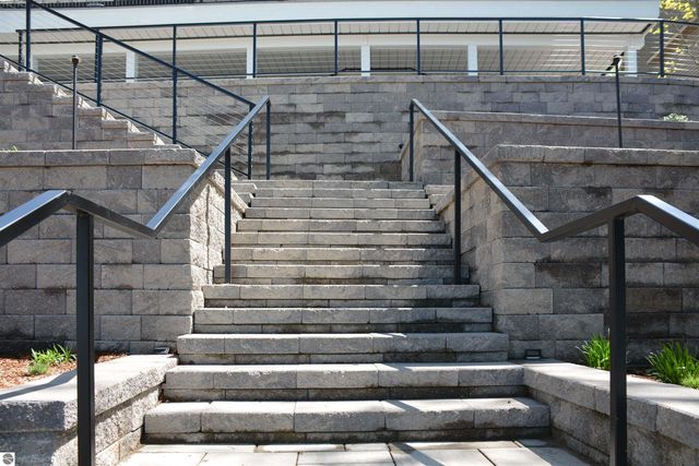 5568 Lakeview Drive, Interlochen, MI 49643