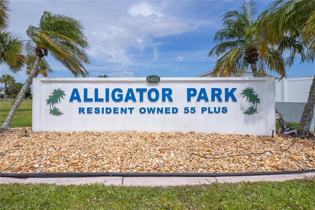 176 W Manatee LOOP, PUNTA GORDA, FL 33950 — photo 2
