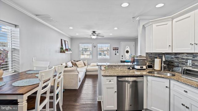 18 BLISTER ST, Middle River, MD 21220