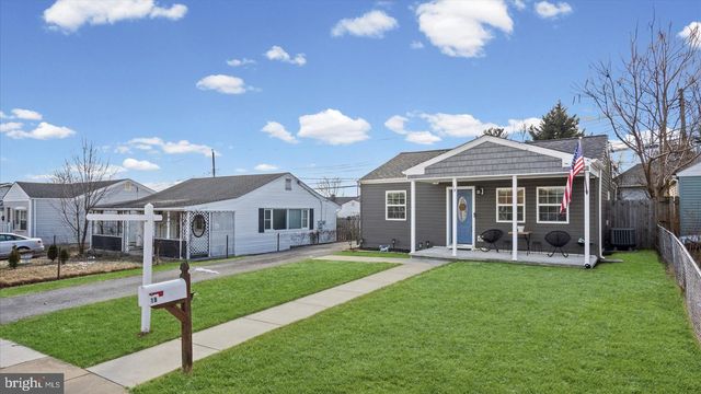 18 BLISTER ST, Middle River, MD 21220