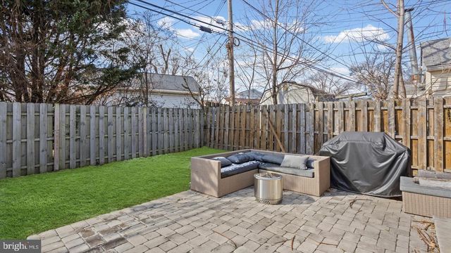 18 BLISTER ST, Middle River, MD 21220