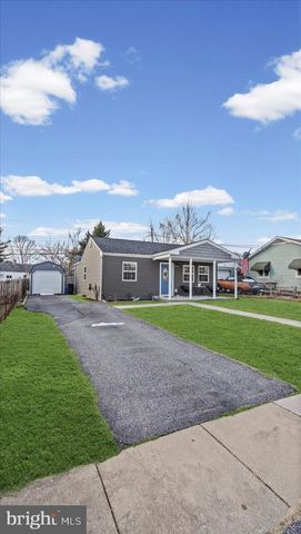 18 BLISTER ST, Middle River, MD 21220