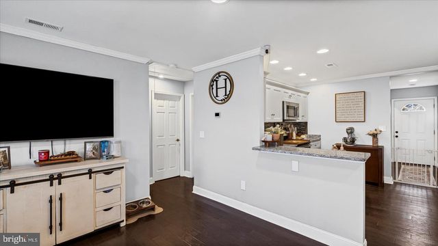 18 BLISTER ST, Middle River, MD 21220