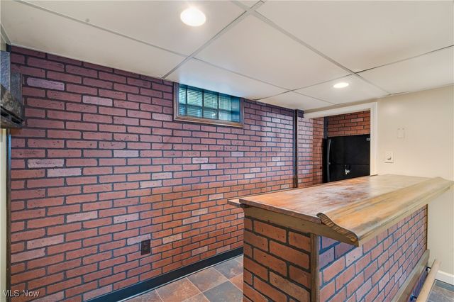 944 Jones Drive, Salem, OH 44460