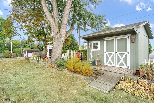 944 Jones Drive, Salem, OH 44460