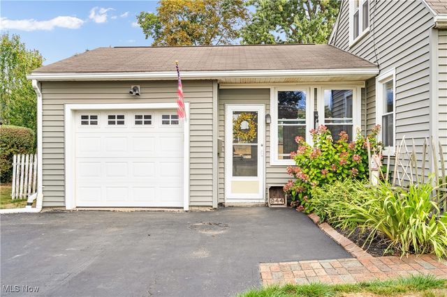 944 Jones Drive, Salem, OH 44460