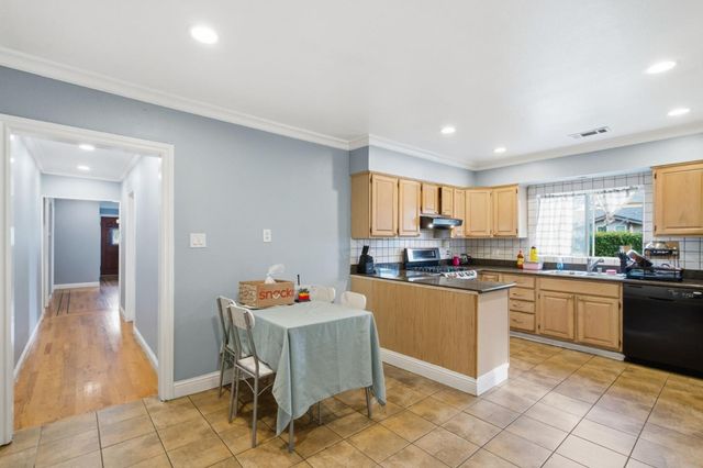 344 Buckeye Street, Redwood City, CA 94063