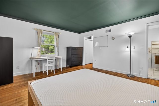 56 Mulberry Hill, Hamden, CT 06517