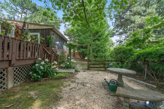 12203 McKenna Cir, Midlothian, VA 23112
