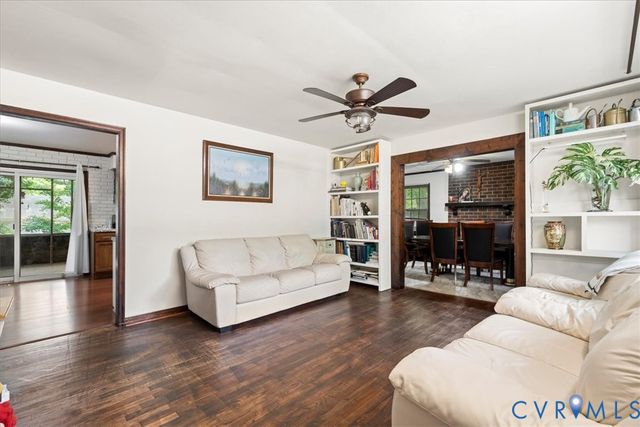 12203 McKenna Cir, Midlothian, VA 23112