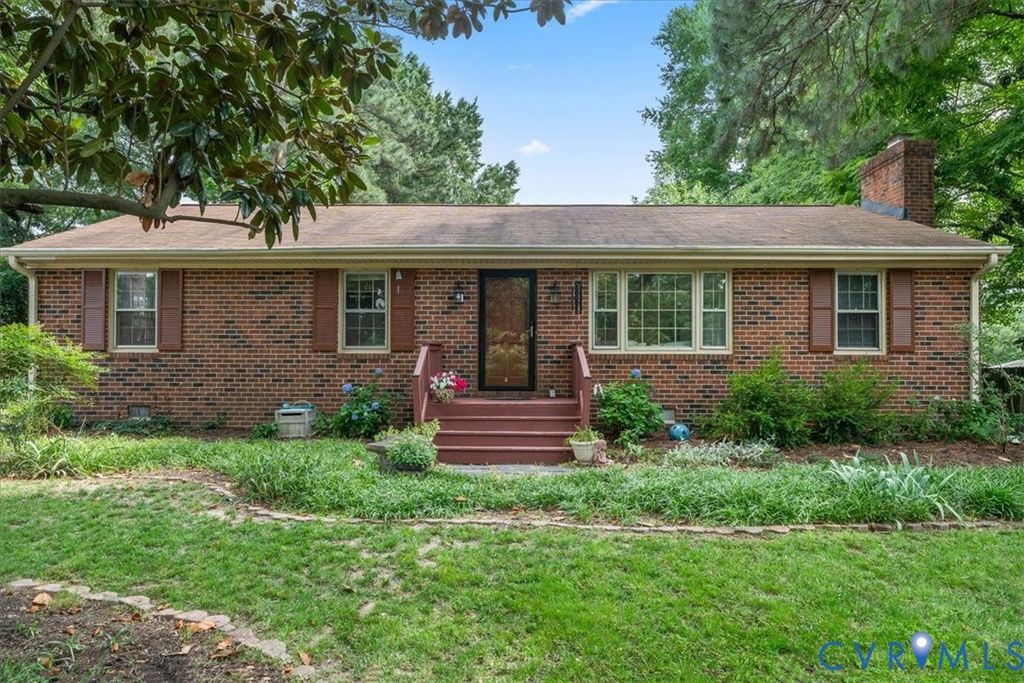 12203 McKenna Cir, Midlothian, VA 23112