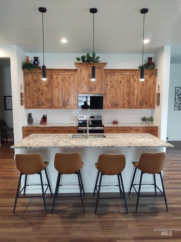 8649 W Chamblee St, Star, ID 83669