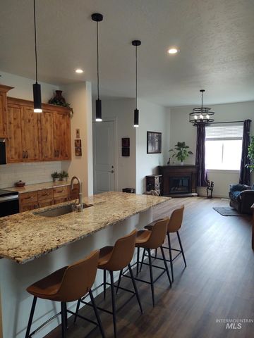 8649 W Chamblee St, Star, ID 83669