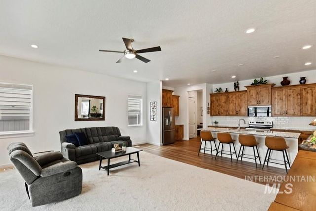 8649 W Chamblee St, Star, ID 83669