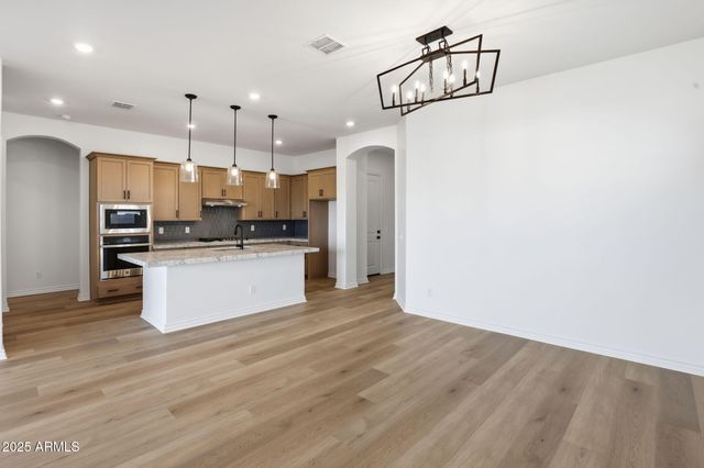 15660 W PERSHING Street, Surprise, AZ 85379