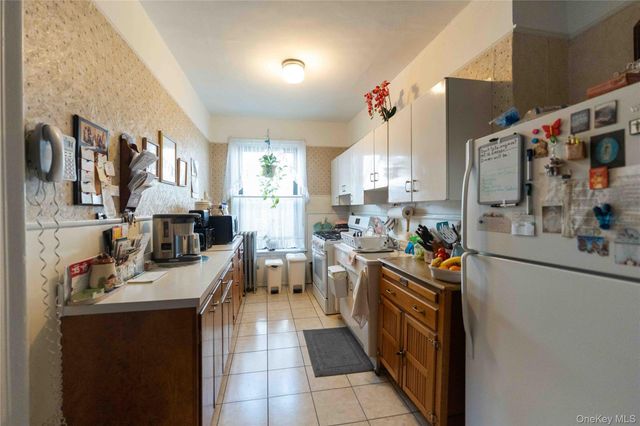 765 E 9th Street, Brooklyn, NY 11230