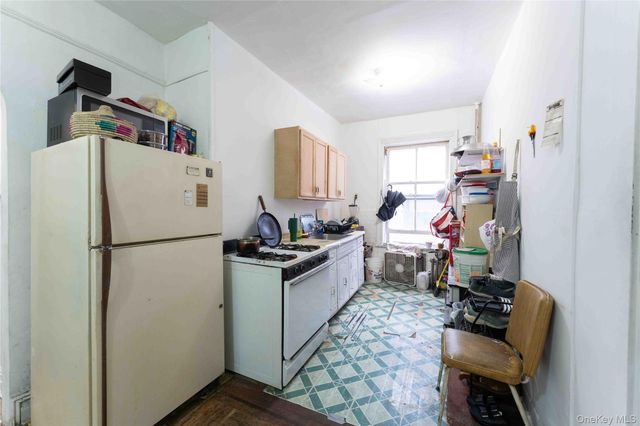 765 E 9th Street, Brooklyn, NY 11230