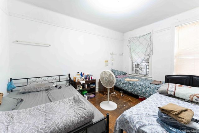 765 E 9th Street, Brooklyn, NY 11230