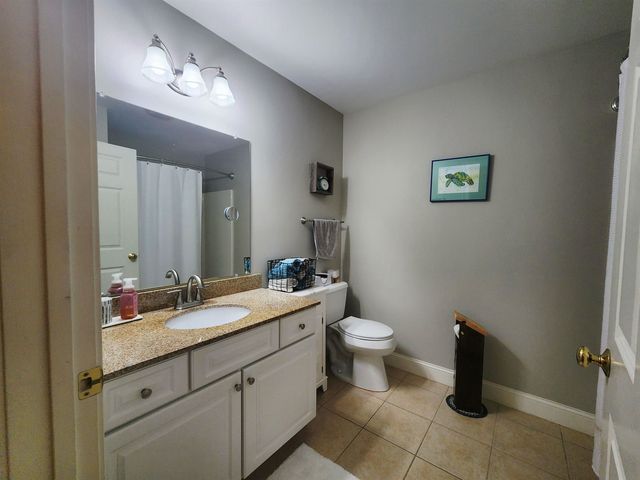 66 Landing Ln Unit 212, Laconia, NH 03246