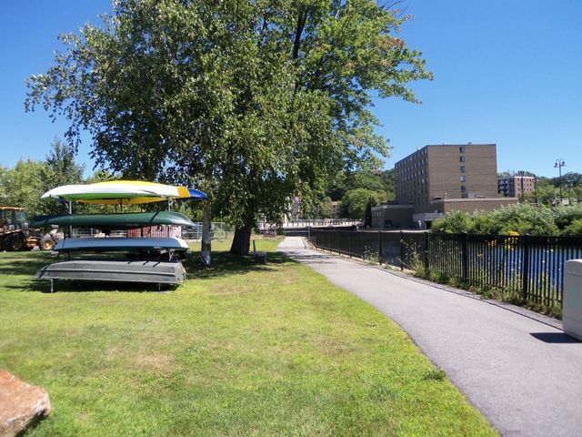 66 Landing Ln Unit 212, Laconia, NH 03246