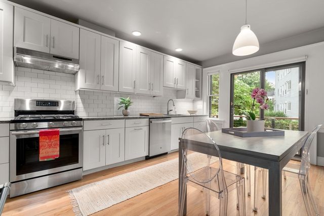 54 Sacramento 2, Cambridge, MA 02138