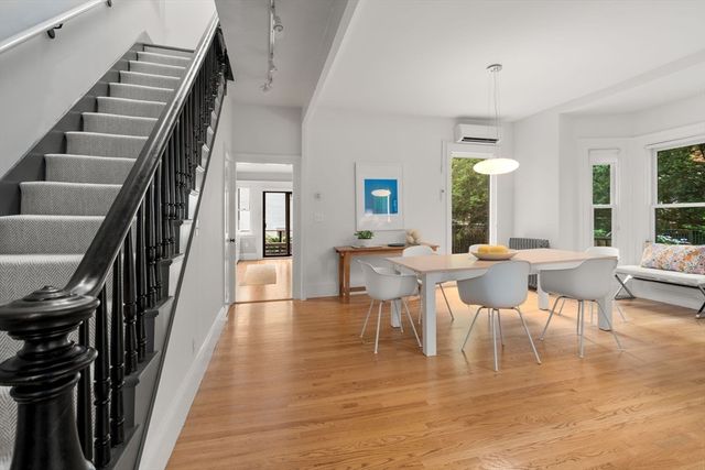 54 Sacramento 2, Cambridge, MA 02138