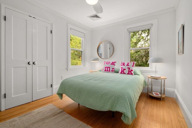 54 Sacramento 2, Cambridge, MA 02138