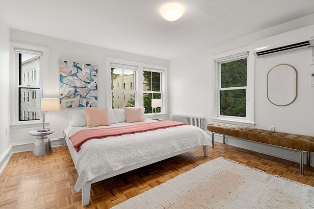 54 Sacramento 2, Cambridge, MA 02138