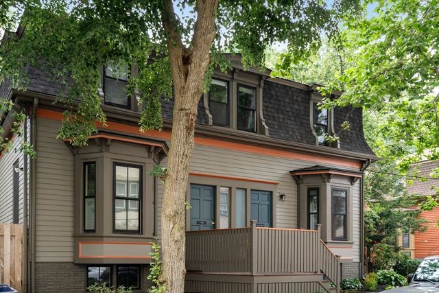 54 Sacramento 2, Cambridge, MA 02138
