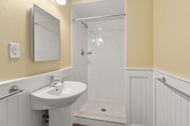 54 Sacramento 2, Cambridge, MA 02138