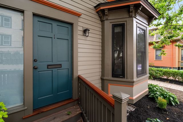 54 Sacramento 2, Cambridge, MA 02138