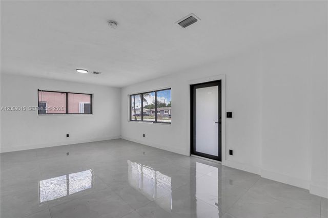 1000 NW 198th Street, Miami Gardens, FL 33169
