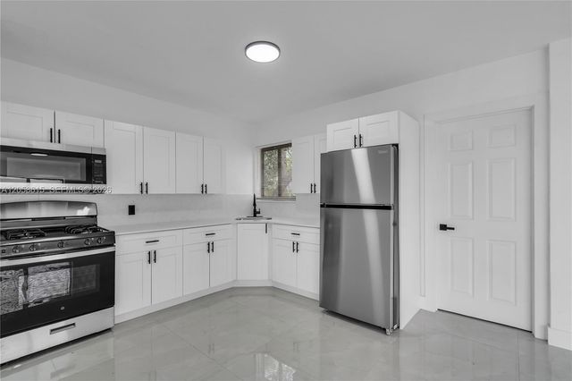 1000 NW 198th Street, Miami Gardens, FL 33169