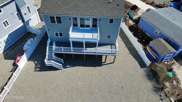 42 Carlyle Drive, Bayville, NJ 08721