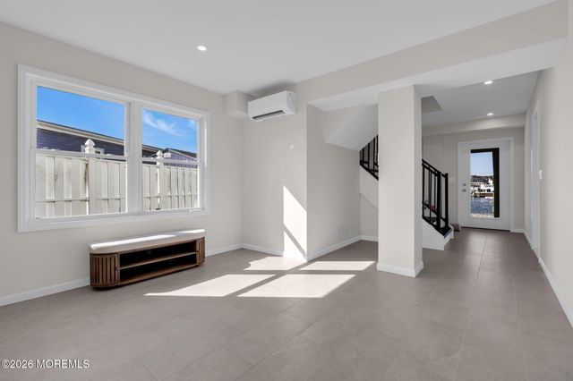 42 Carlyle Drive, Bayville, NJ 08721