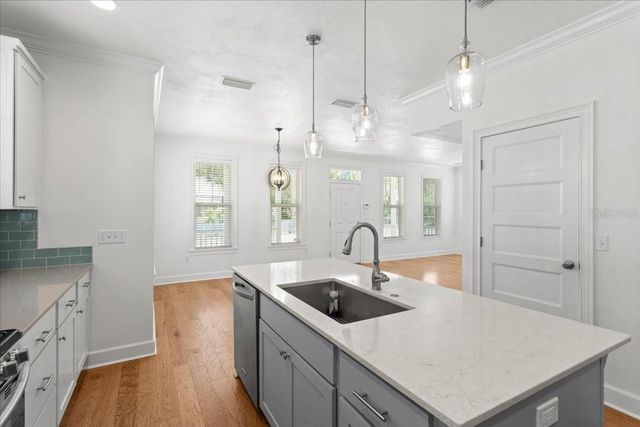 619 NW 3RD STREET, Gainesville, FL 32601