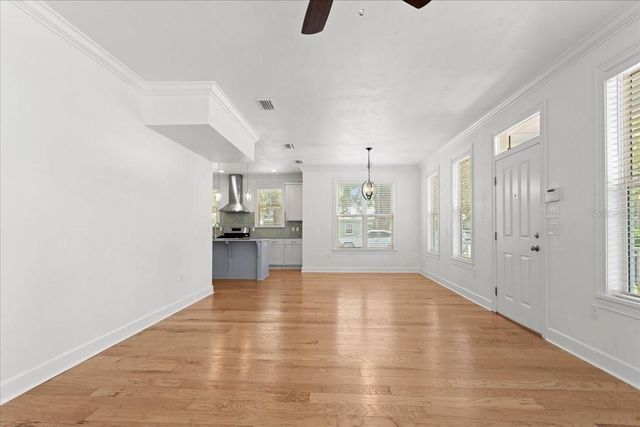 619 NW 3RD STREET, Gainesville, FL 32601